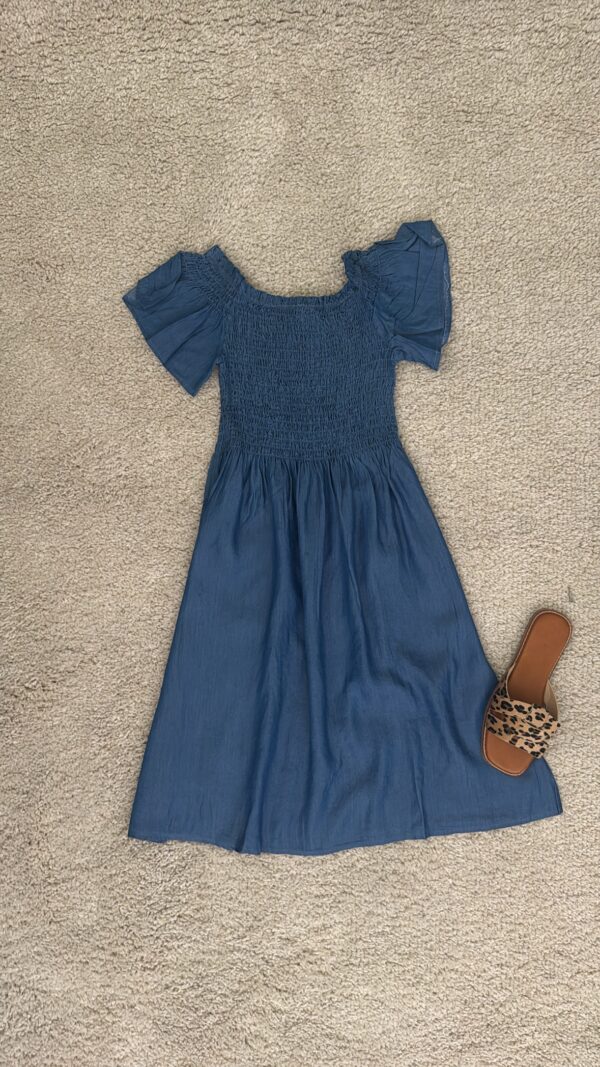 Vestido vaquero claro - Imagen 2