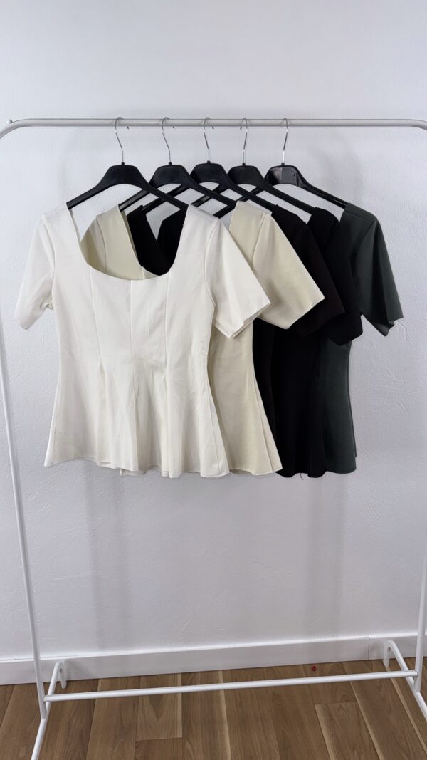Camiseta Daniela - Imagen 2